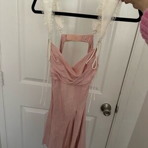 Elegant Pink Sleeveless Dress